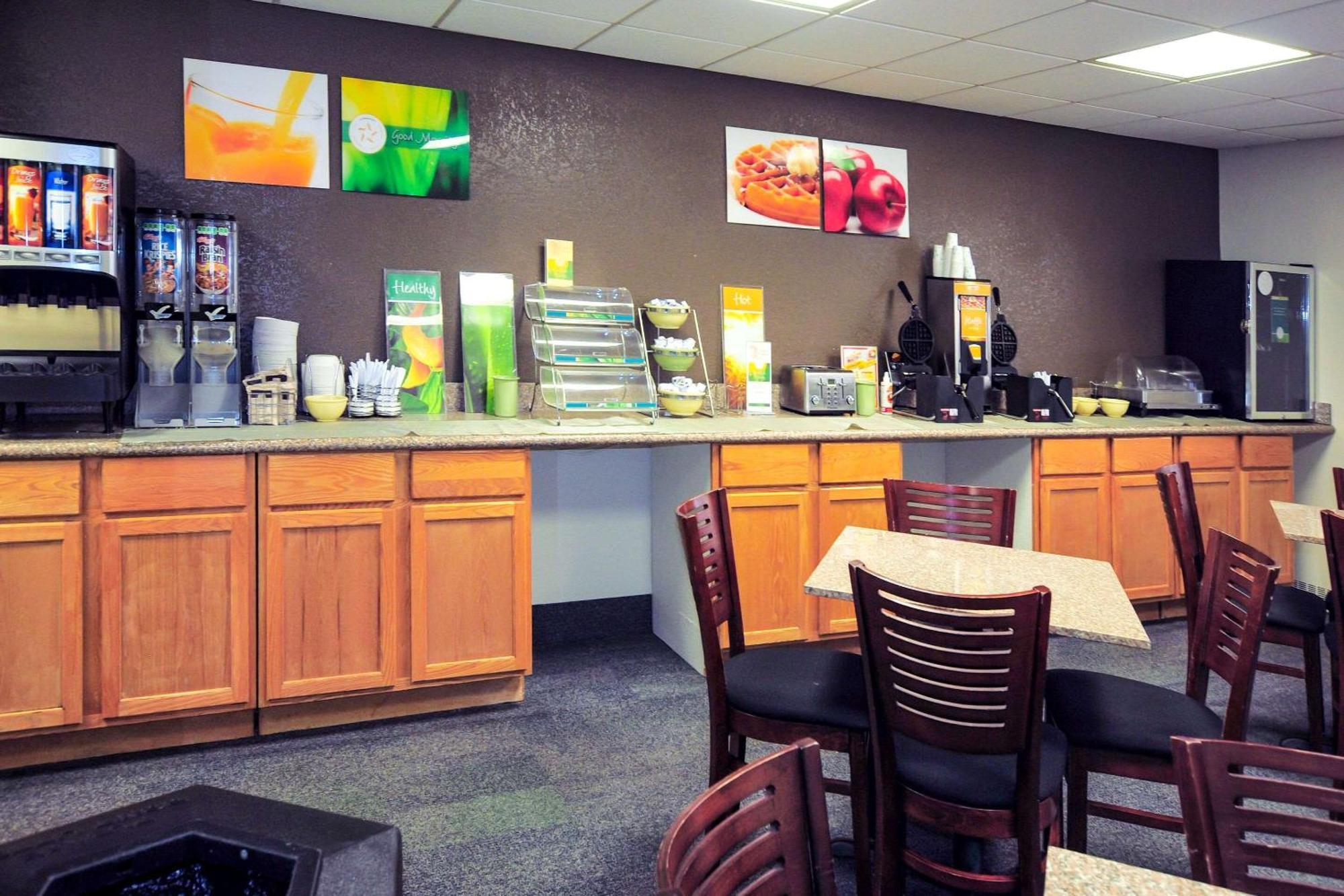 Quality Inn Stadium Area Green Bay Buitenkant foto