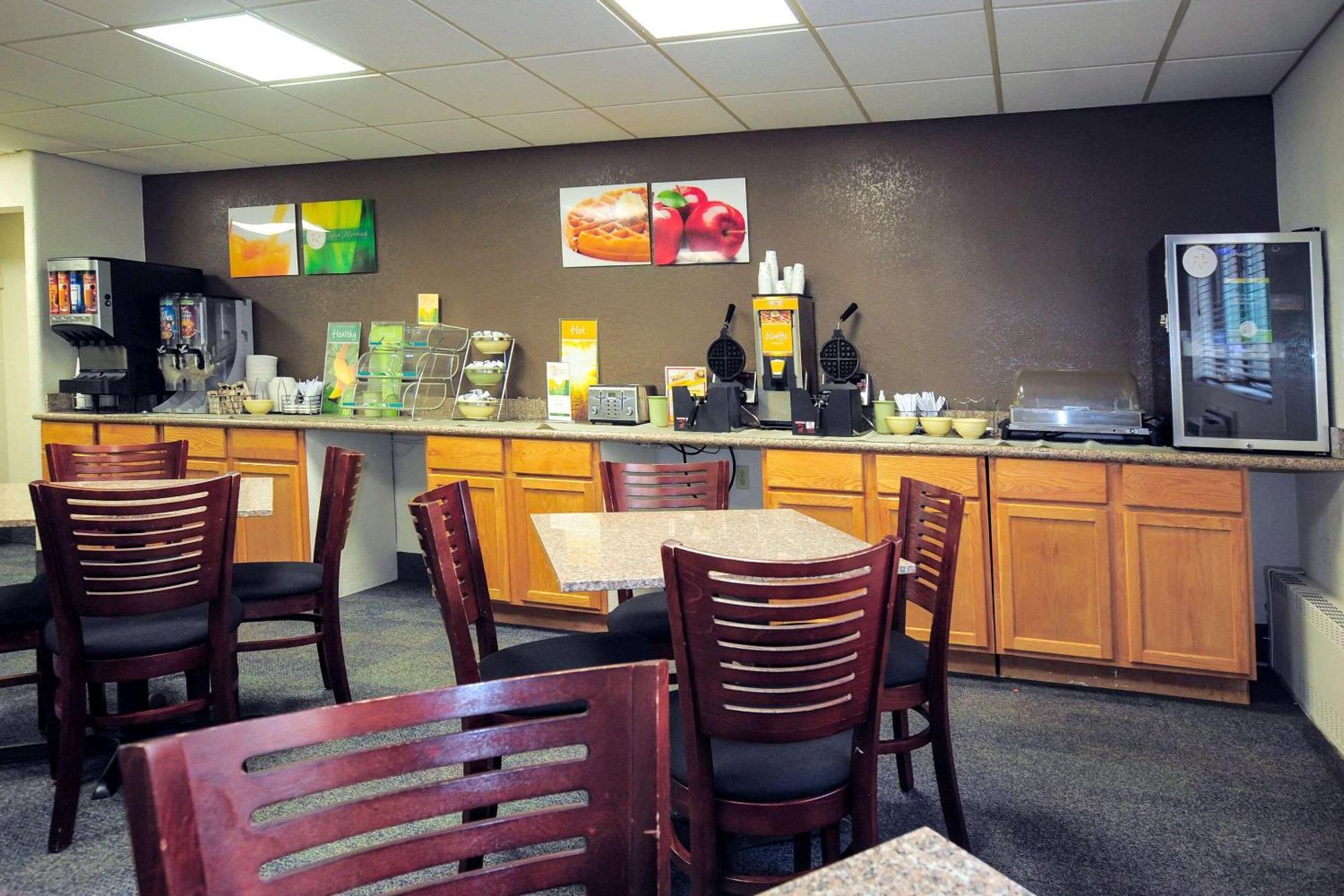 Quality Inn Stadium Area Green Bay Buitenkant foto