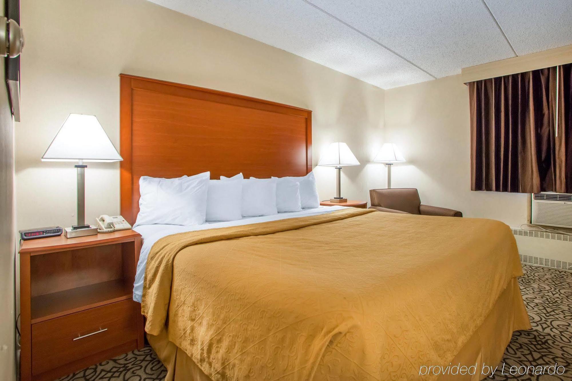 Quality Inn Stadium Area Green Bay Buitenkant foto