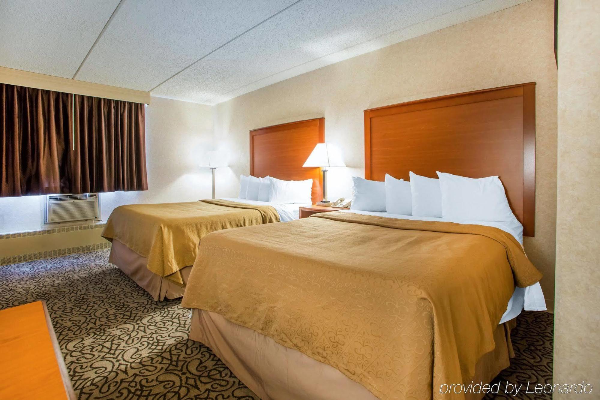 Quality Inn Stadium Area Green Bay Buitenkant foto